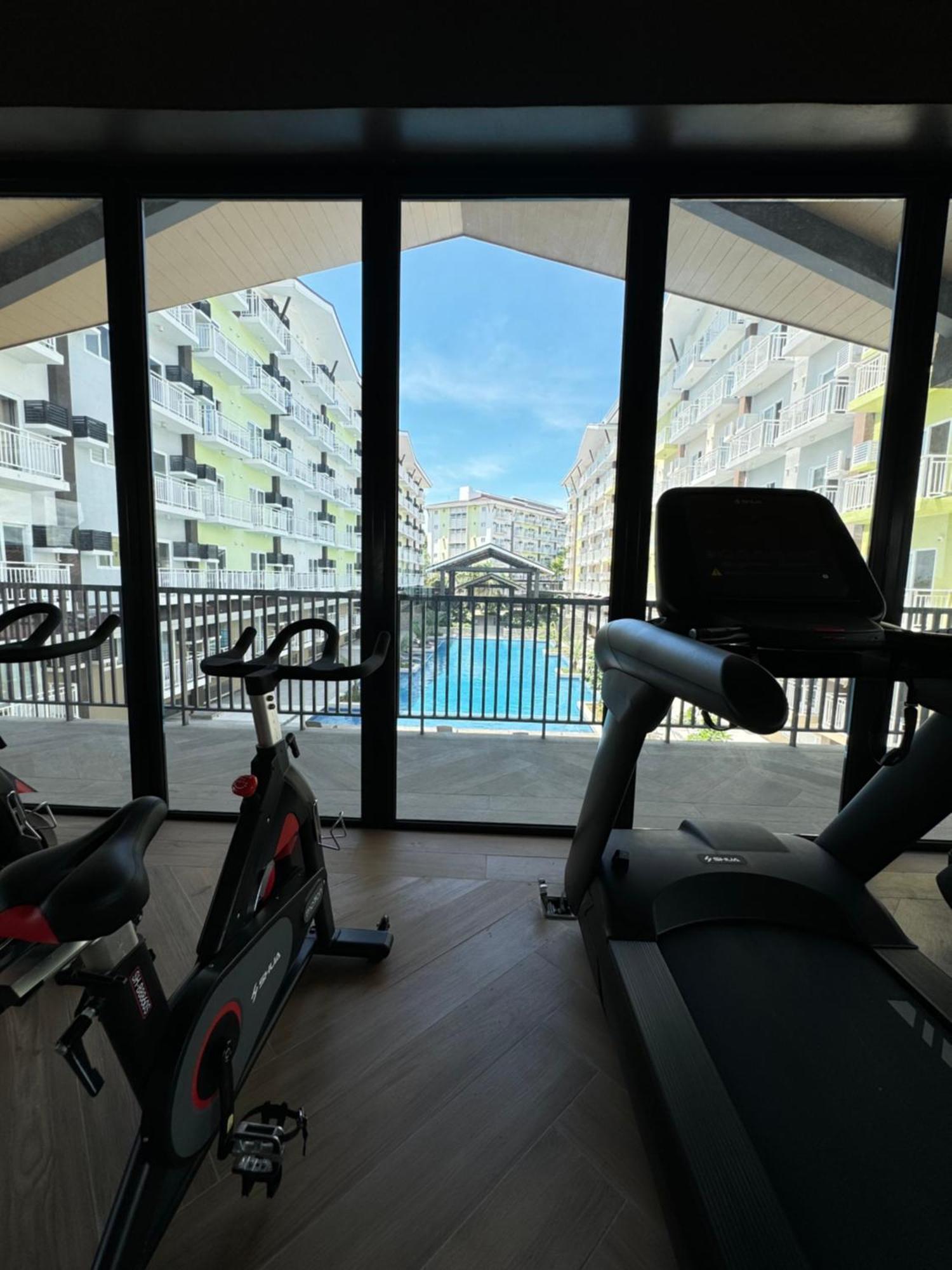 Ania Rooms@Amani Grand Residences Near Airport Lapu-Lapu City Dış mekan fotoğraf