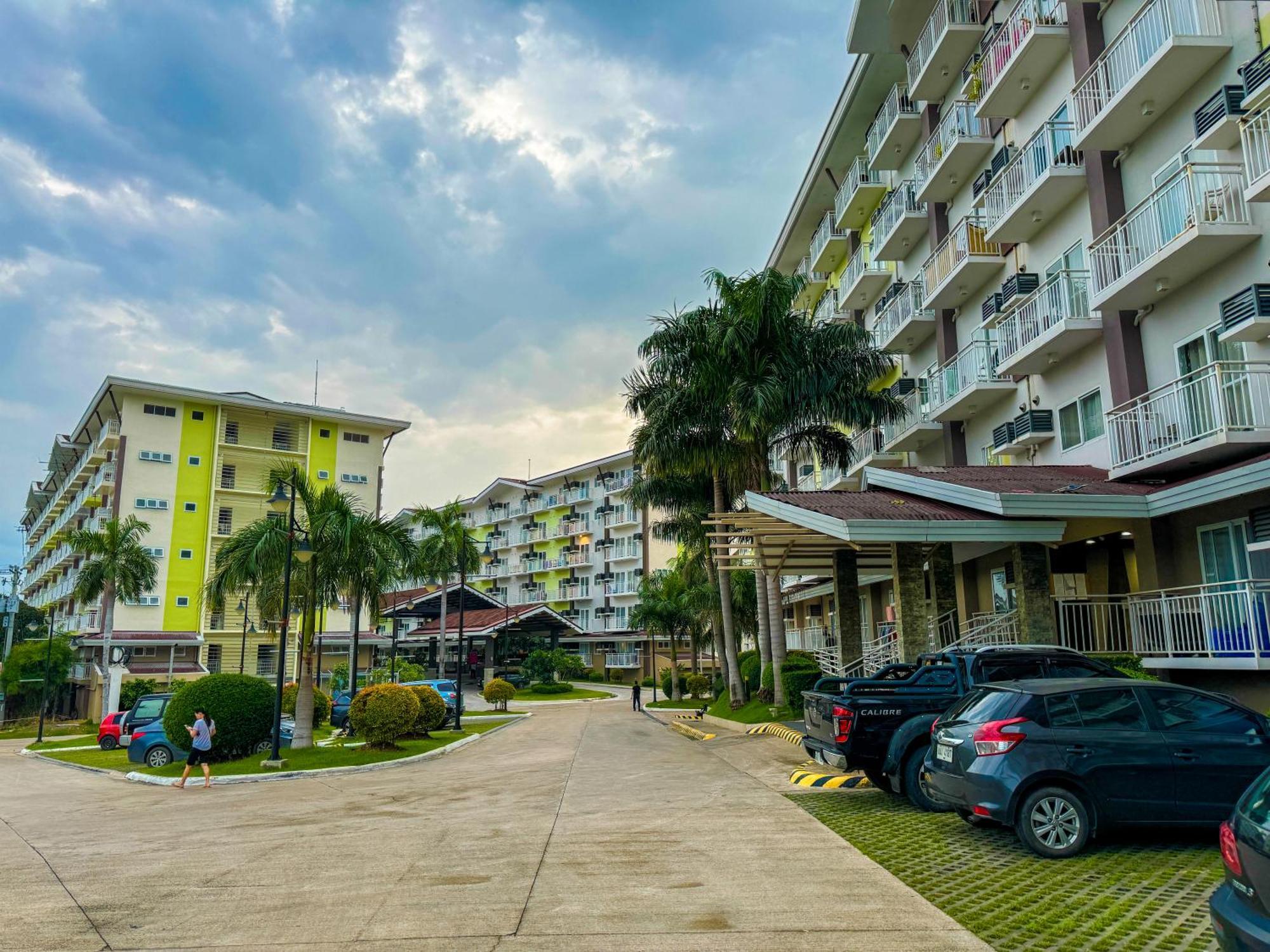 Ania Rooms@Amani Grand Residences Near Airport Lapu-Lapu City Dış mekan fotoğraf